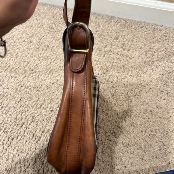 Authentic BURBERRY SHOULDERBAG bought from @bagriculture - Picture 11 of 14